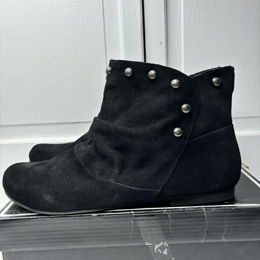 MIA Tambourine Black Suede Short Booties Size 9
